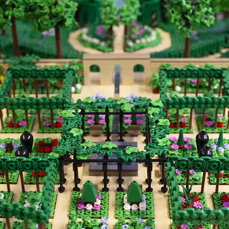 custom-lego-alnwick-garden